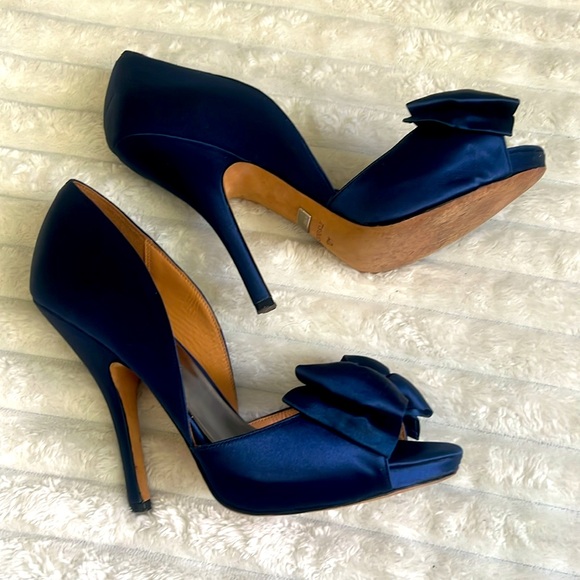 Badgley Mischka heels - Picture 3 of 5